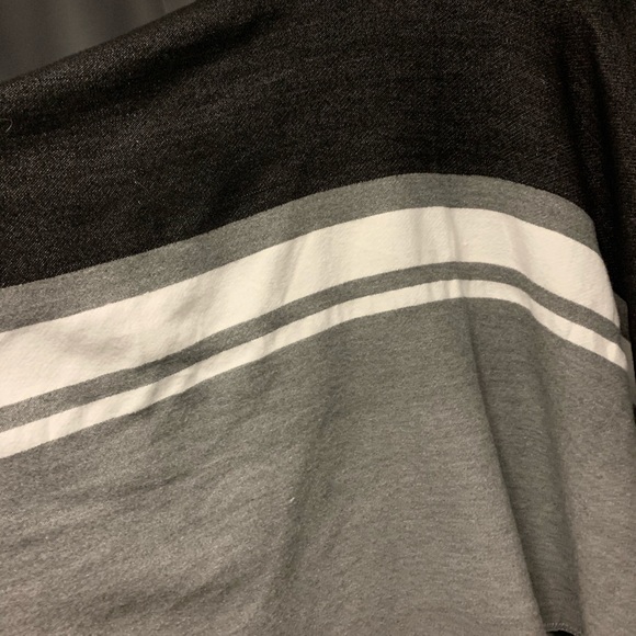 🚨Grey Striped Poncho🚨 - Picture 6 of 7